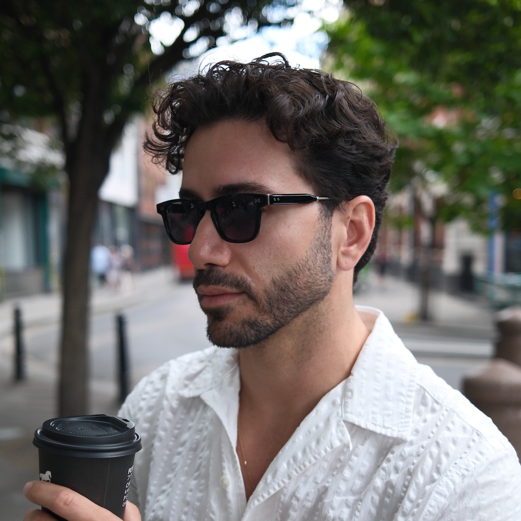 Costa x Hills